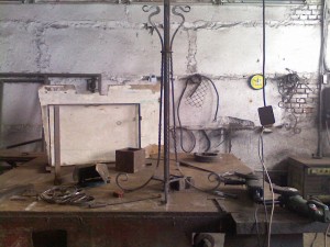 Цветочница- ковка (фото) Цветочница- ковка (фото)